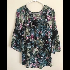 Women chiffon top with crochet lace